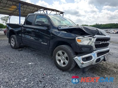 Czwarte zdjęcie samochodu z boku: 2023 RAM 1500 BIG HORN VIN:1C6SRFBT5PN589141 - miniatura