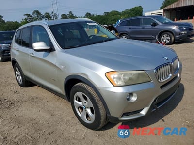Czwarte zdjęcie samochodu z boku: 2011 BMW X3 XDRIVE28I VIN:5UXWX5C54BL707743 - miniatura