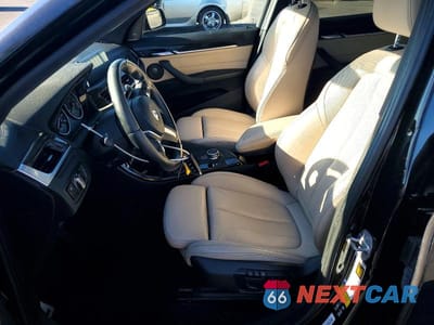 Zdjęcie 7 z 12 samochodu: 2017 BMW X1 XDRIVE28I VIN:WBXHT3C39H5F73579 - miniatura