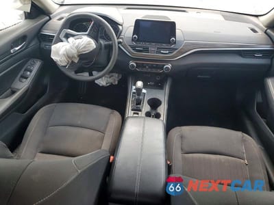 Zdjęcie 8 z 12 samochodu: 2025 NISSAN ALTIMA SV VIN:1N4BL4DW7SN321860 - miniatura