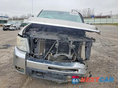 Piąte zdjęcie samochodu w środku: 2007 CHEVROLET SILVERADO C2500 HEAVY DUTY VIN:1GCHC23607F508627 - miniatura