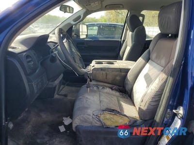 Zdjęcie 7 z 12 samochodu: 2014 TOYOTA TUNDRA SR VIN:5TFCY5F17EX016715 - miniatura