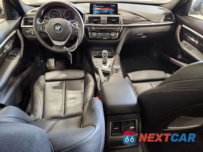 Zdjęcie 8 z 12 samochodu: 2017 BMW 330 XI VIN:WBA8D9C3XHA011124 - miniatura