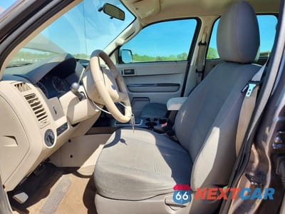 Zdjęcie 7 z 13 samochodu: 2011 FORD ESCAPE XLS VIN:1FMCU0C72BKC43239 - miniatura