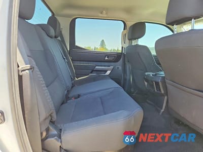 Zdjęcie 10 z 12 samochodu: 2022 TOYOTA TUNDRA CREWMAX SR5 VIN:5TFLA5EC2NX007170 - miniatura