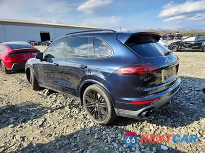 Drugie zdjęcie samochodu z przodu: 2016 PORSCHE CAYENNE TURBO VIN:WP1AC2A26GLA86140 - miniatura