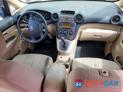 Zdjęcie 8 z 13 samochodu: 2009 KIA RONDO BASE VIN:KNAFG528397225598 - miniatura