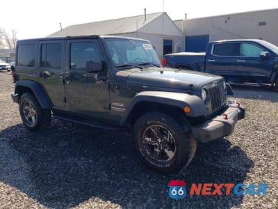 Czwarte zdjęcie samochodu z boku: 2015 JEEP WRANGLER UNLIMITED SPORT VIN:1C4BJWDG3FL629050 - miniatura