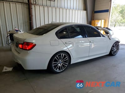 Trzecie zdjęcie samochodu z tyłu: 2013 BMW 335 XI VIN:WBA3B9C50DF801305 - miniatura