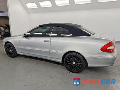 Drugie zdjęcie samochodu z przodu: 2007 MERCEDES-BENZ CLK 350 VIN:WDBTK56F77F209239 - miniatura