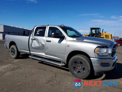 Czwarte zdjęcie samochodu z boku: 2022 RAM 3500 TRADESMAN VIN:3C63R2GL4NG289733 - miniatura