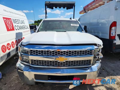 Piąte zdjęcie samochodu w środku: 2019 CHEVROLET SILVERADO 2500 UTILITY / SERVICE TRUCK VIN:2GC2CREG5K1119468 - miniatura