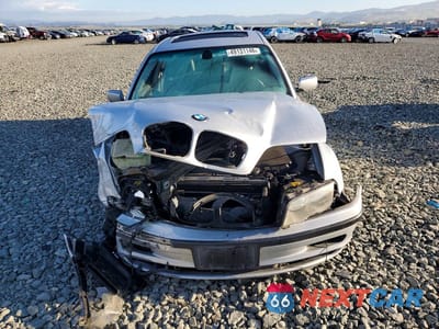 Piąte zdjęcie samochodu w środku: 2001 BMW 330 I VIN:WBAAV53481FJ64299 - miniatura