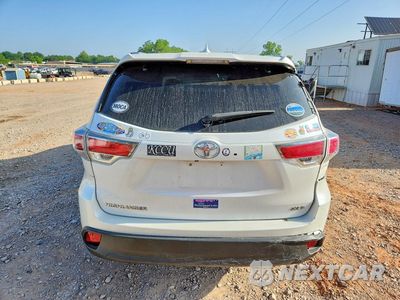 Zdjęcie 6 z 13 samochodu: 2015 TOYOTA HIGHLANDER VIN:5TDKKRFH1FS072917 - miniatura