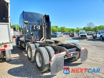 Trzecie zdjęcie samochodu z tyłu: 2009 KENWORTH T660 SEMI TRUCK VIN:1XKADB9X09J221288 - miniatura