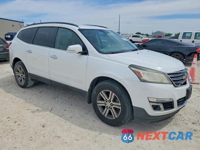 Czwarte zdjęcie samochodu z boku: 2016 CHEVROLET TRAVERSE LT VIN:1GNKRHKD8GJ282168 - miniatura