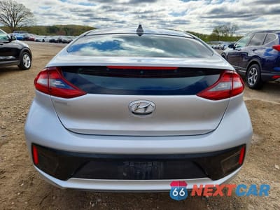 Zdjęcie 6 z 12 samochodu: 2017 HYUNDAI IONIQ LIMITED VIN:KMHC85LC0HU036070 - miniatura