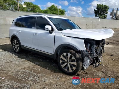Czwarte zdjęcie samochodu z boku: 2021 KIA TELLURIDE S VIN:5XYP64HC1MG145082 - miniatura