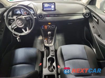 Zdjęcie 8 z 12 samochodu: 2020 TOYOTA YARIS HATCHBACK LE VIN:3MYDLBJV5LY701028 - miniatura