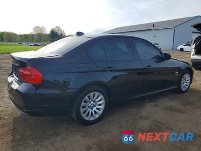 Trzecie zdjęcie samochodu z tyłu: 2009 BMW 328 XI SULEV VIN:WBAPK53569A644510 - miniatura