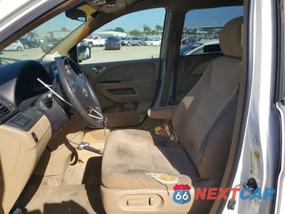 Zdjęcie 7 z 13 samochodu: 2006 HONDA ODYSSEY EX VIN:5FNRL38496B447251 - miniatura
