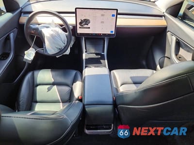 Zdjęcie 8 z 12 samochodu: 2020 TESLA MODEL Y VIN:5YJYGDEE9LF044949 - miniatura