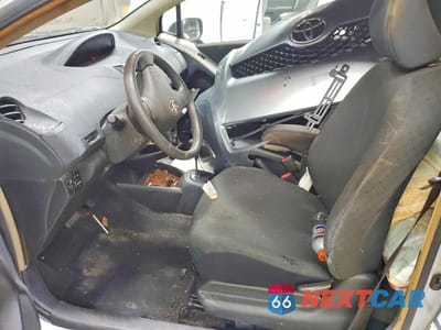 Zdjęcie 7 z 12 samochodu: 2010 TOYOTA YARIS BASE VIN:JTDJT4K35A5322499 - miniatura