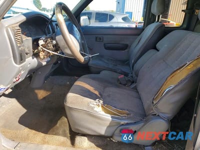 Zdjęcie 7 z 12 samochodu: 1997 TOYOTA TACOMA BASE VIN:4TAVL52N4VZ327647 - miniatura