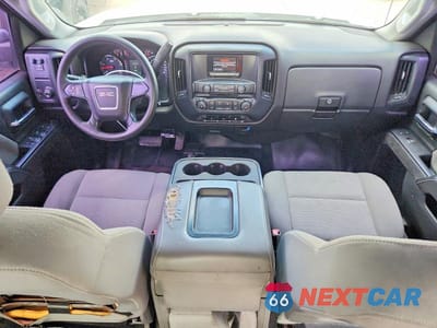 Zdjęcie 8 z 12 samochodu: 2015 GMC SIERRA K3500 VIN:1GT421C80FF631355 - miniatura