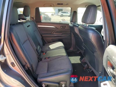 Zdjęcie 11 z 14 samochodu: 2015 TOYOTA HIGHLANDER LE PLUS VIN:5TDBKRFH6FS135686 - miniatura