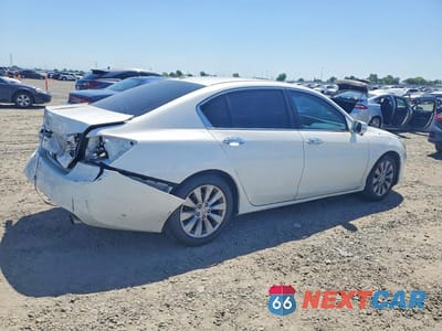 Trzecie zdjęcie samochodu z tyłu: 2015 HONDA ACCORD EXL VIN:1HGCR2F84FA054420 - miniatura