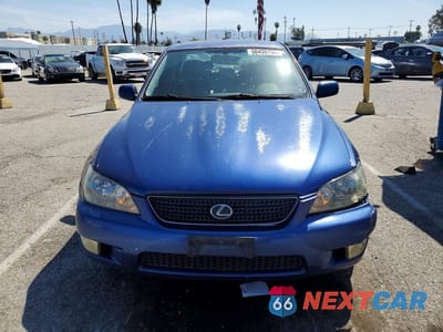 Piąte zdjęcie samochodu w środku: 2003 LEXUS IS 300 VIN:JTHBD192530068322 - miniatura