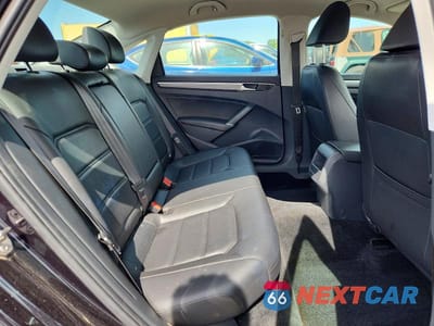 Zdjęcie 10 z 12 samochodu: 2018 VOLKSWAGEN PASSAT S VIN:1VWAA7A33JC009890 - miniatura