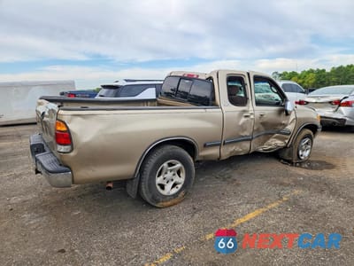 Trzecie zdjęcie samochodu z tyłu: 2002 TOYOTA TUNDRA SR5 VIN:5TBRN341X2S283707 - miniatura