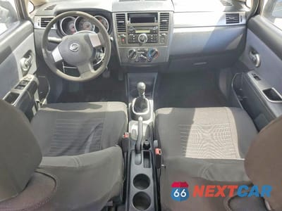 Zdjęcie 8 z 13 samochodu: 2007 NISS VERSA VIN:3N1BC13E37L365379 - miniatura