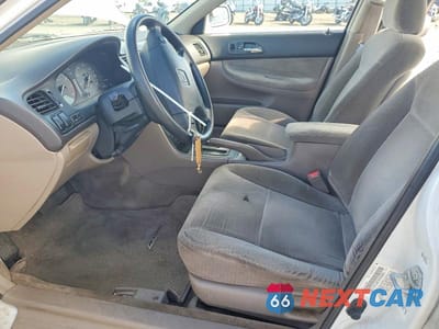 Zdjęcie 7 z 12 samochodu: 1996 HONDA ACCORD LX VIN:1HGCD5636TA213681 - miniatura