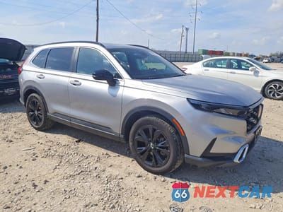 Czwarte zdjęcie samochodu z boku: 2023 HONDA CR-V SPORT TOURING VIN:2HKRS6H98PH808438 - miniatura
