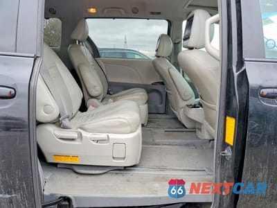 Zdjęcie 11 z 12 samochodu: 2011 TOYOTA SIENNA XLE 8-PASSENGER VIN:5TDYK3DC4BS075951 - miniatura