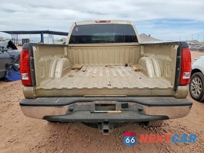 Zdjęcie 6 z 11 samochodu: 2005 GMC SIERRA K2500 HEAVY DUTY VIN:1GTHK23275F968428 - miniatura