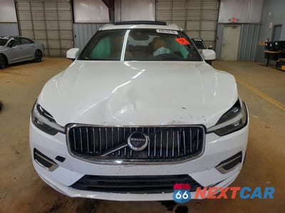 Piąte zdjęcie samochodu w środku: 2021 VOLVO XC60 T5 INSCRIPTION VIN:YV4102RL1M1886372 - miniatura