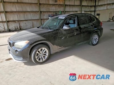 2015 BMW X1 XDRIVE28I WBAVL1C5XFVY28818 - główne zdjęcie licytacji z USA - miniatura