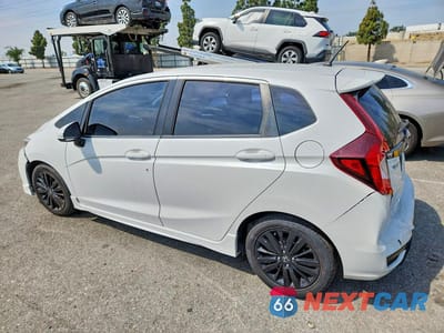 Drugie zdjęcie samochodu z przodu: 2019 HONDA FIT SPORT VIN:3HGGK5H6XKM742857 - miniatura