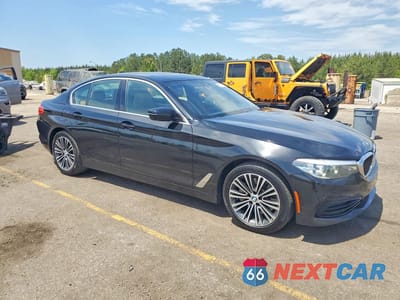 Czwarte zdjęcie samochodu z boku: 2019 BMW 530 XI VIN:WBAJA7C53KWW18539 - miniatura