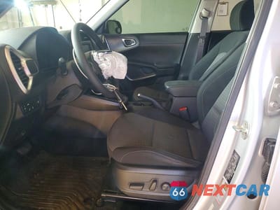 Zdjęcie 7 z 12 samochodu: 2021 KIA SOUL S VIN:KNDJ23AU2M7796460 - miniatura