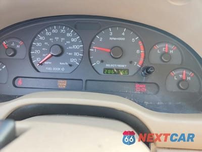 Zdjęcie 9 z 11 samochodu: 2004 FORD MUSTANG VIN:1FAFP40684F240598 - miniatura