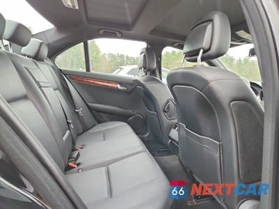 Zdjęcie 10 z 11 samochodu: 2010 MERCEDES-BENZ C 300 4MATIC VIN:WDDGF8BB2AR102932 - miniatura