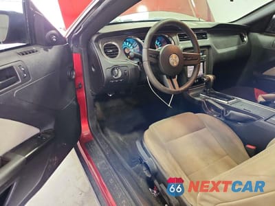 Zdjęcie 8 z 12 samochodu: 2012 FORD MUSTANG VIN:1ZVBP8AM9C5255769 - miniatura