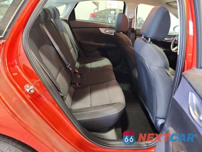 Zdjęcie 10 z 12 samochodu: 2024 KIA FORTE LXS VIN:3KPF24AD8RE716453 - miniatura