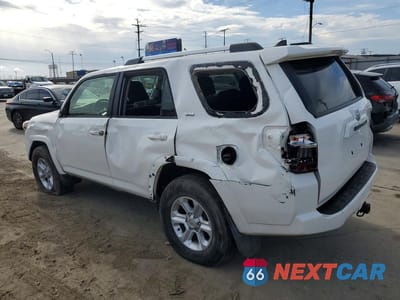 Drugie zdjęcie samochodu z przodu: 2019 TOYOTA 4RUNNER SR5 VIN:JTEZU5JR2K5202118 - miniatura