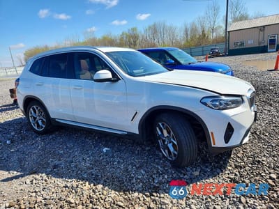 Czwarte zdjęcie samochodu z boku: 2023 BMW X3 XDRIVE30I VIN:5UX53DP09P9R14925 - miniatura